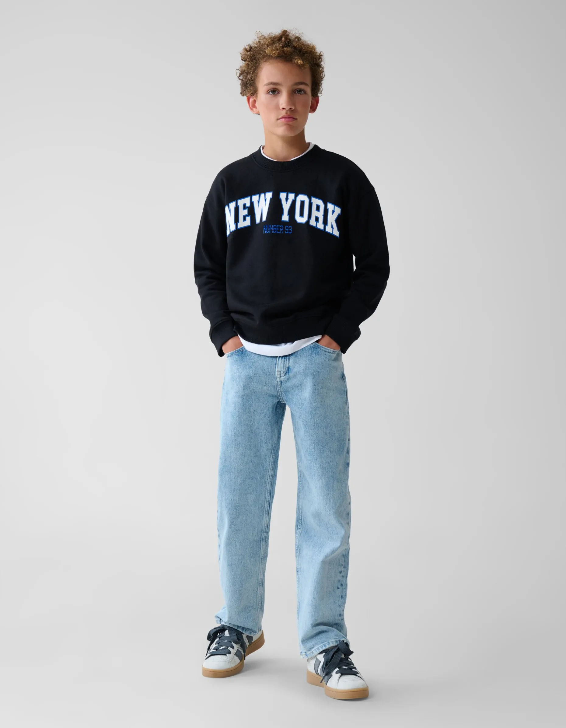 Artwork Sweater Zwart