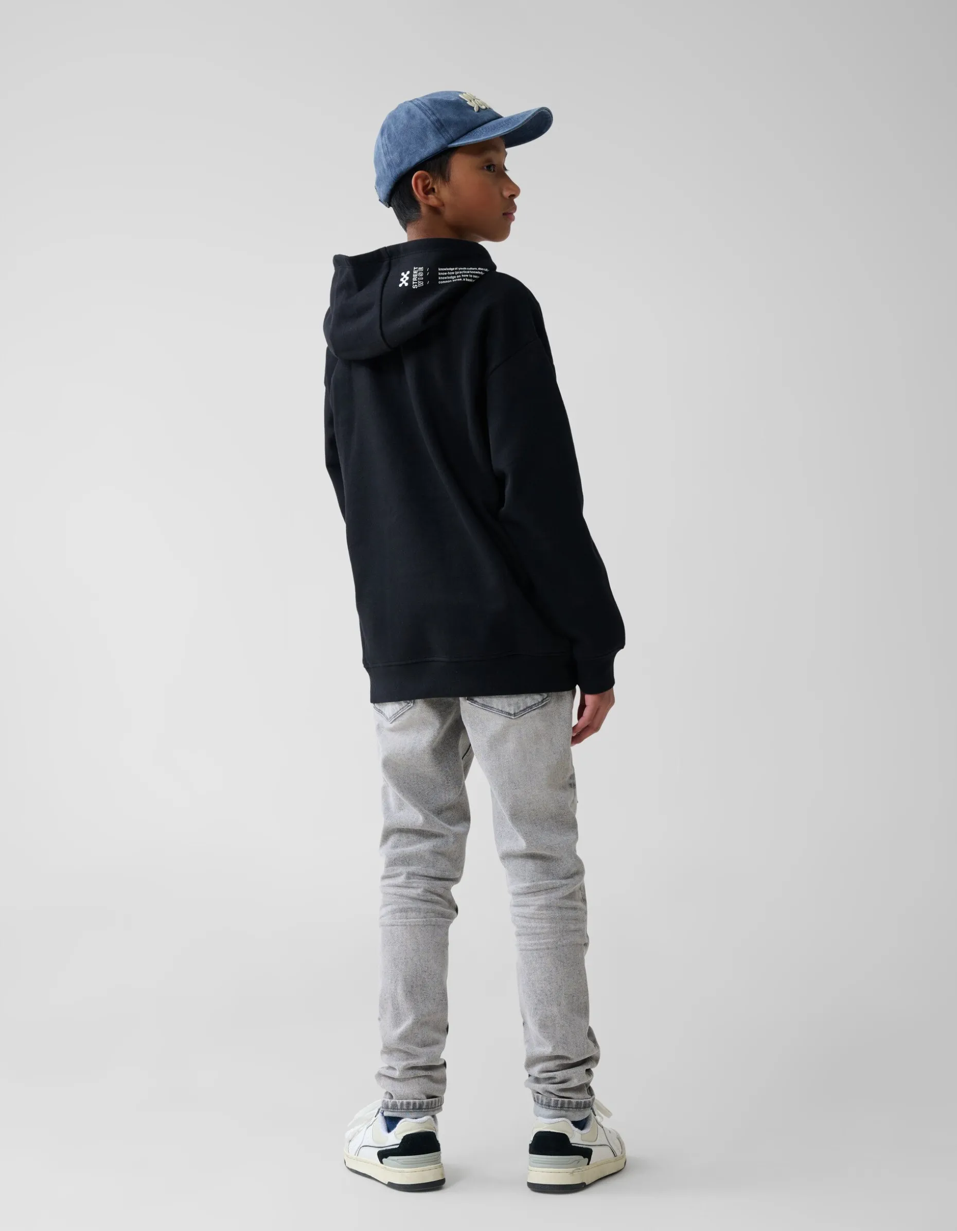 Basis Artwork Hoodie Zwart