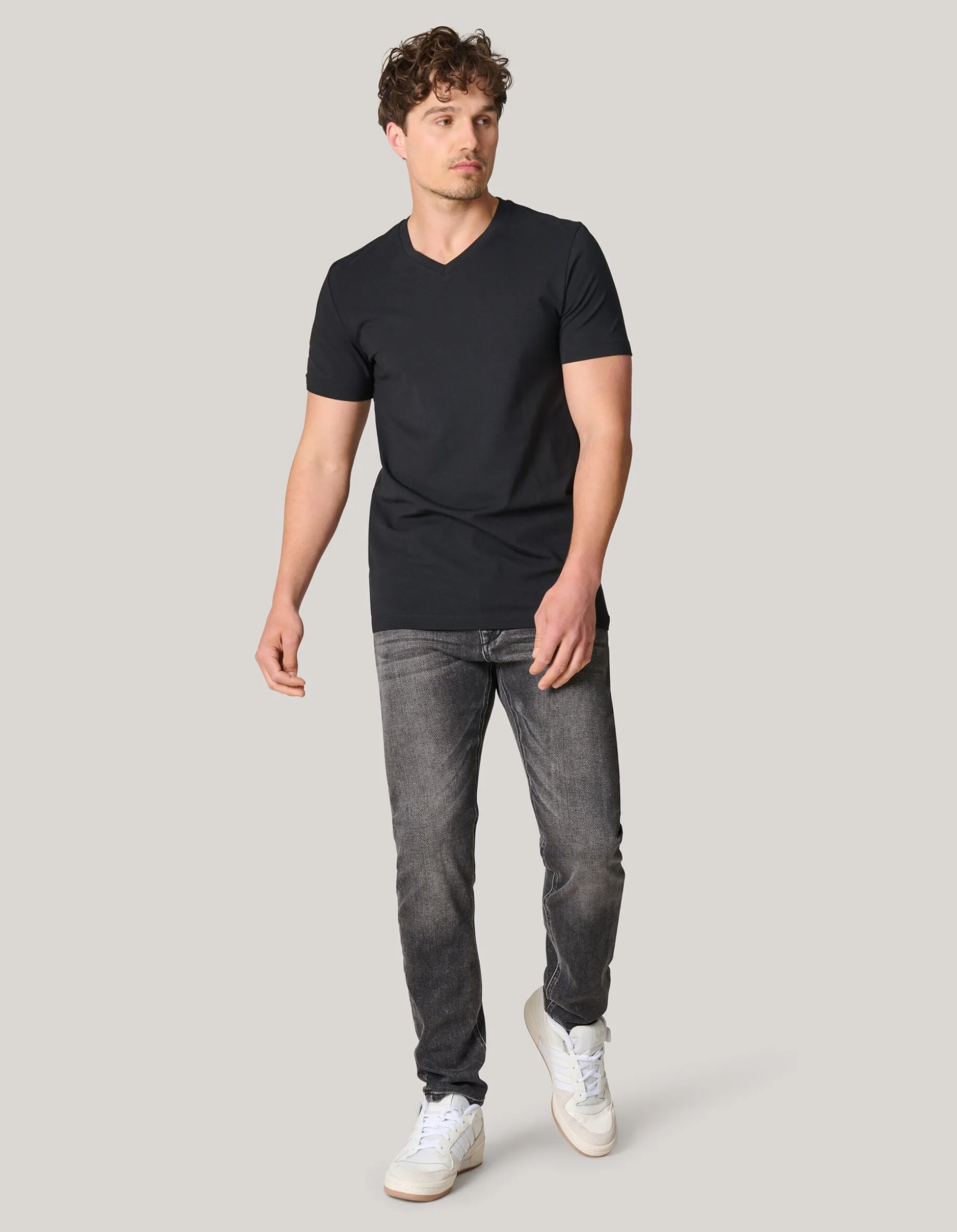 Basis V-hals T-shirt Zwart