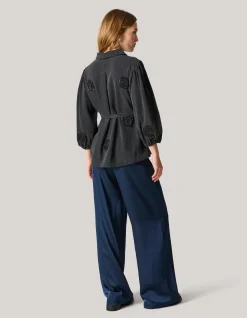 Beaded Flower Blouse Donkergrijs