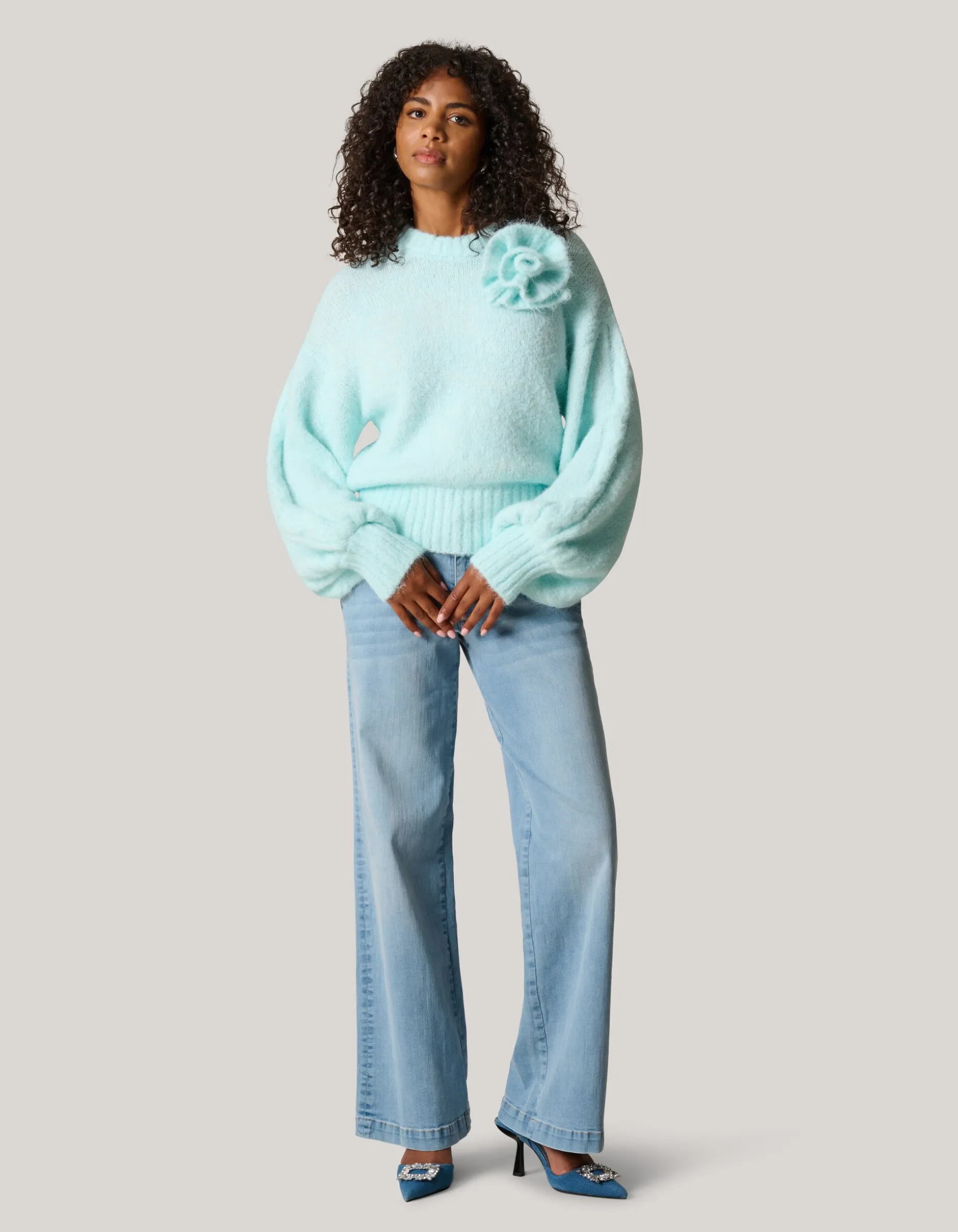 Bloem Trui Lichtblauw