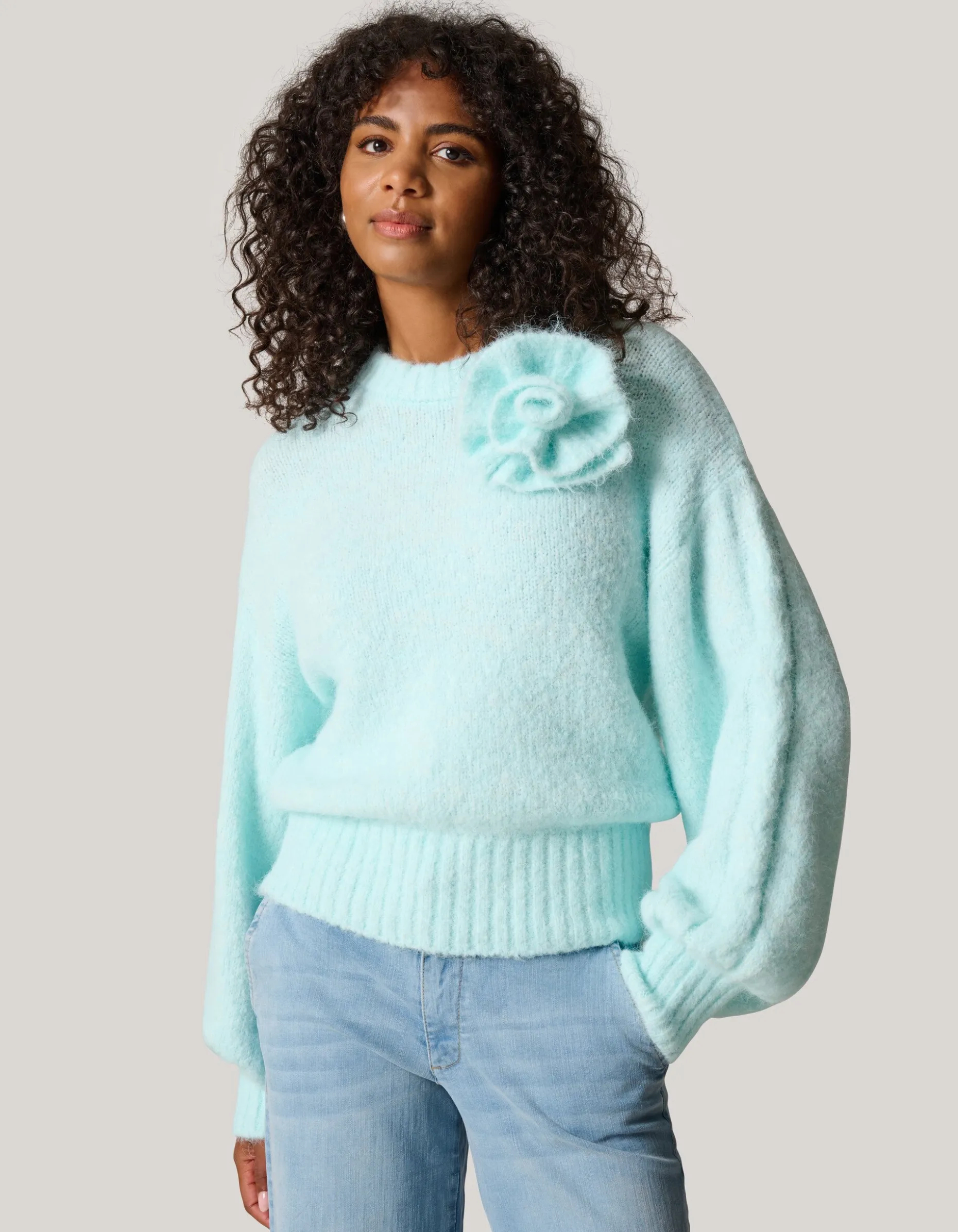 Bloem Trui Lichtblauw