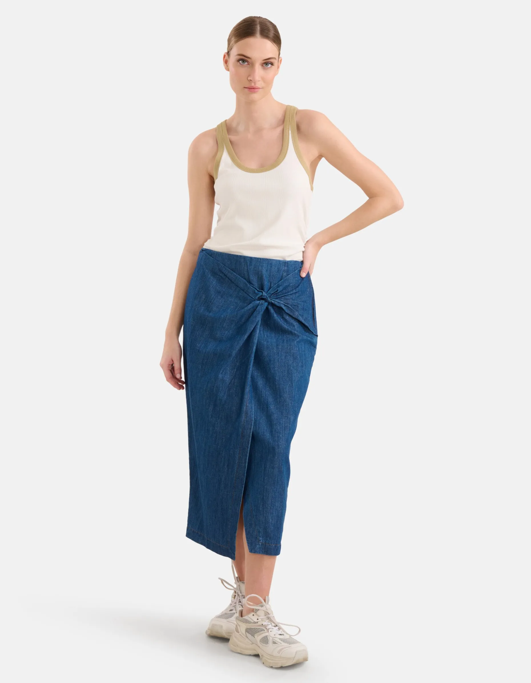 Contrast Tanktop Gebroken Wit By Mieke