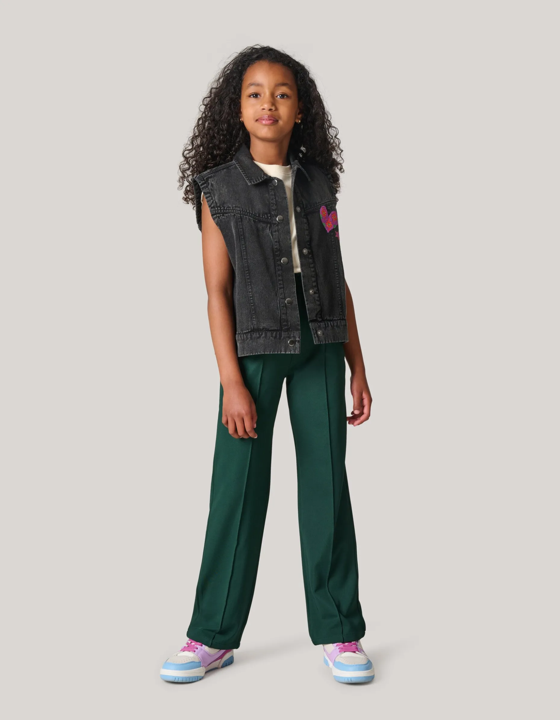 Embroidery Gilet Donkergrijs