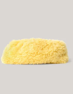 Furry Clutch Lichtgeel By Lizzy