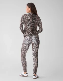 Leopard Travel Top Bruin