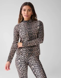 Leopard Travel Top Bruin