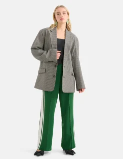 Oversized Ruiten Blazer By Monica