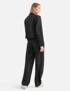 Pinstripe Cropped Blazer Zwart