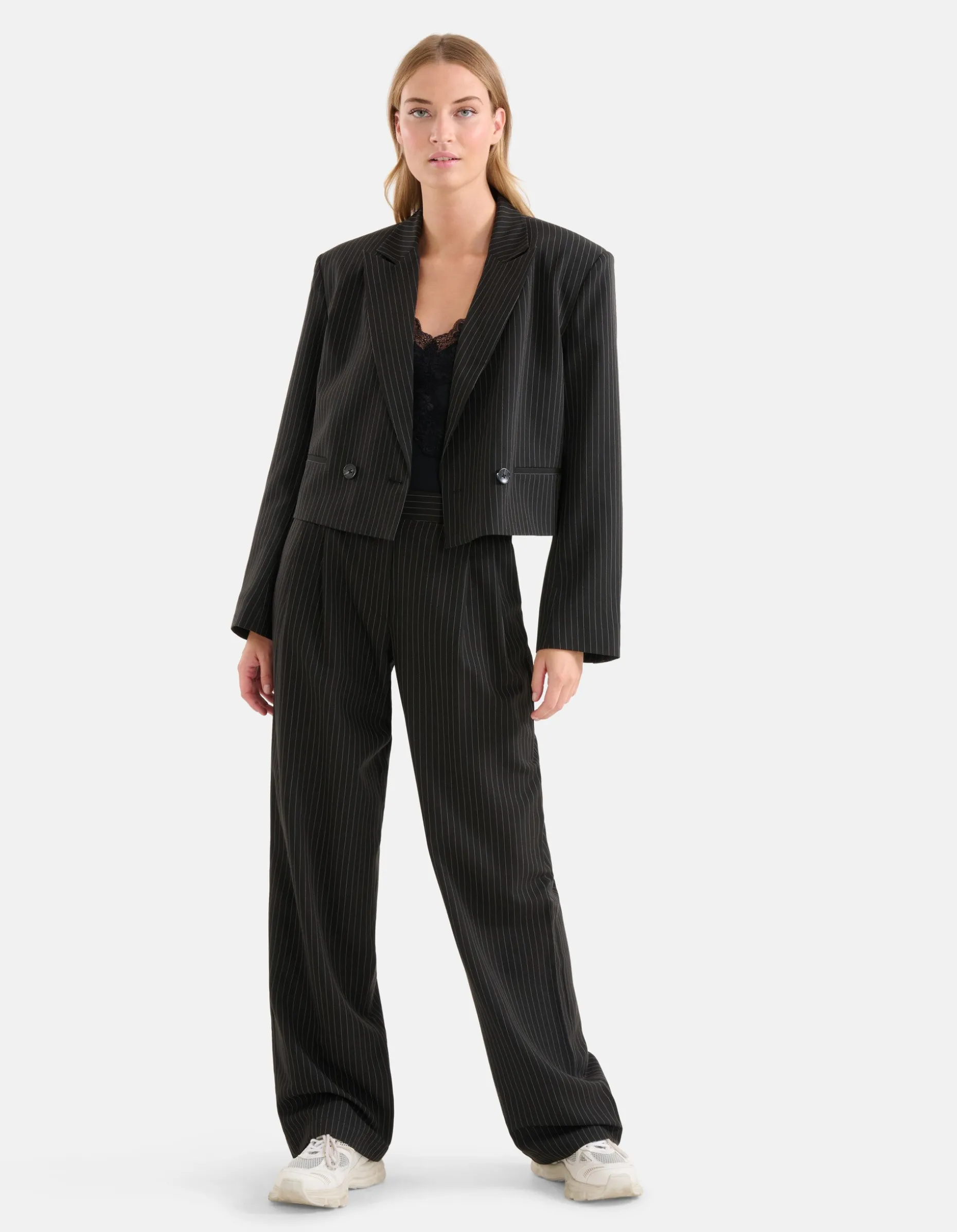 Pinstripe Cropped Blazer Zwart