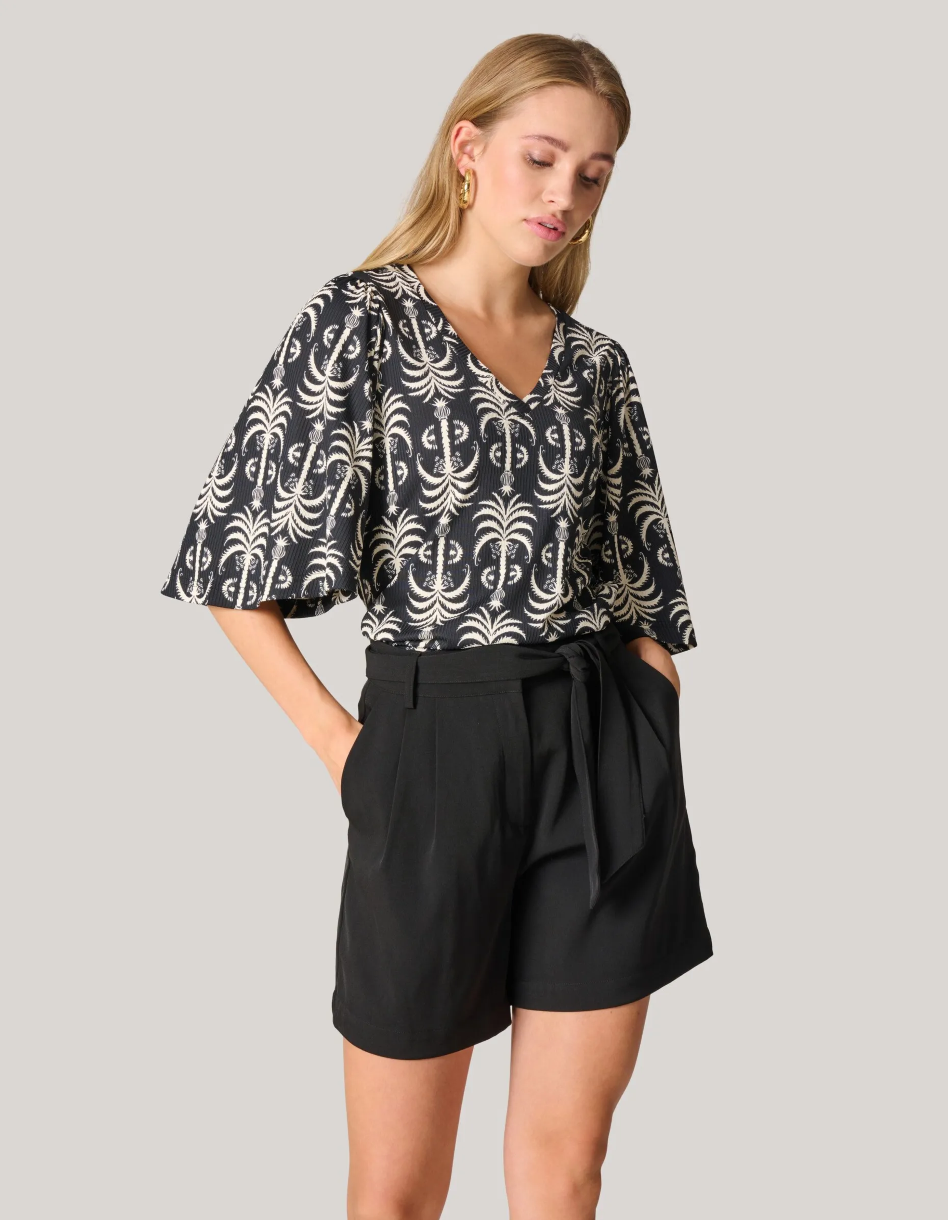 Printed Rib Jersey Ruffle Top Zwart