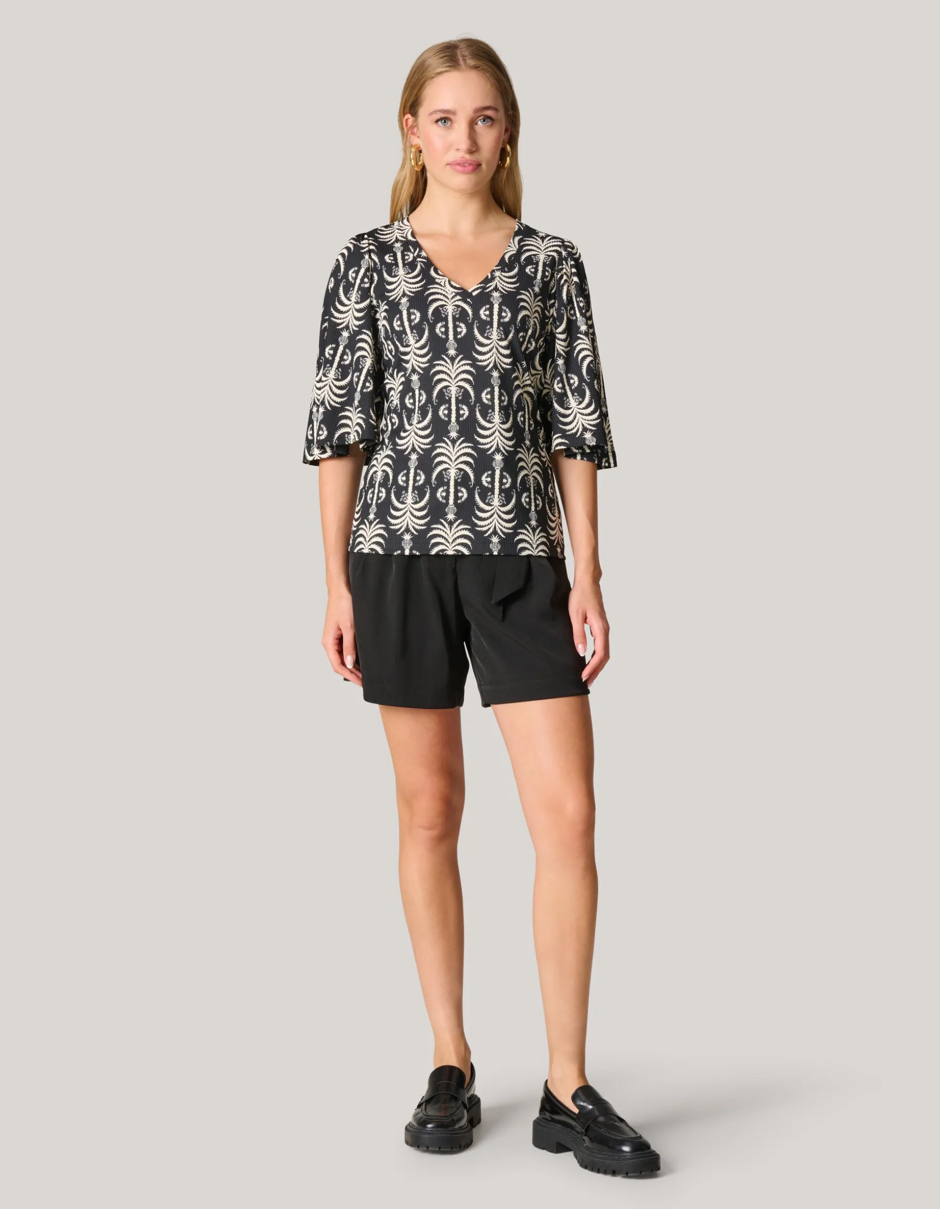 Printed Rib Jersey Ruffle Top Zwart