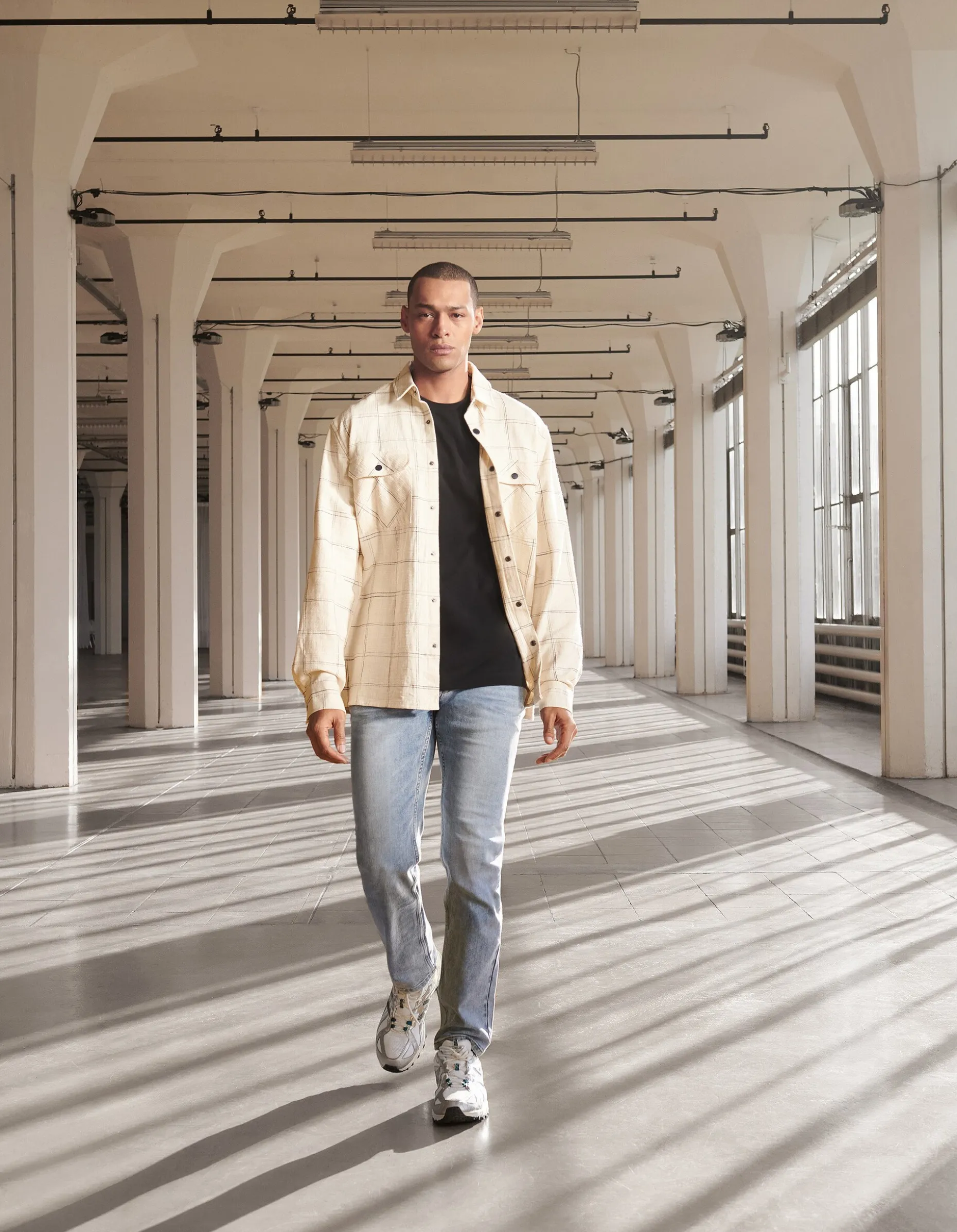 Straight Fit Light Jeans Bleached L32