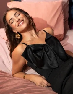 Strik Body Zwart By Lizzy