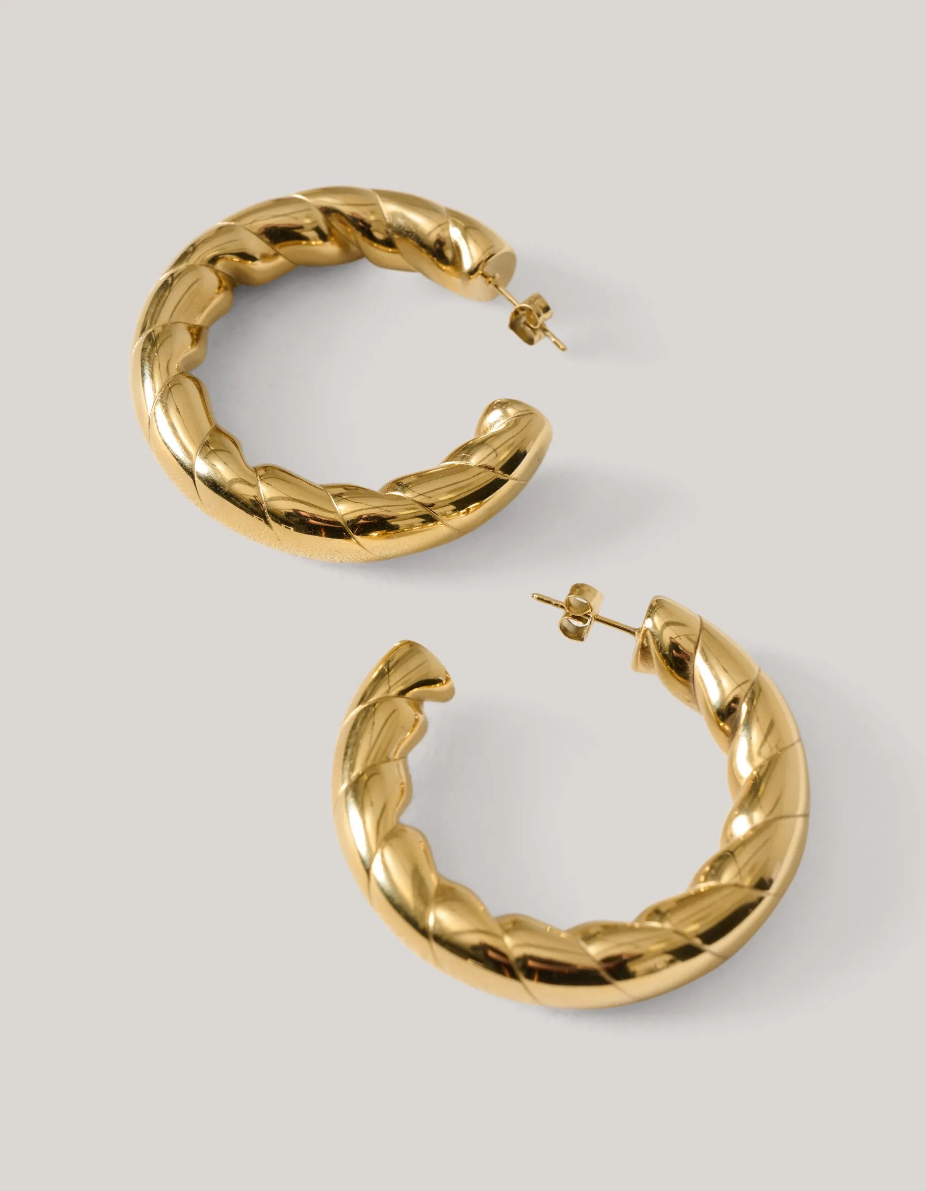 Swirl Oval Hoop Oorbellen Goud