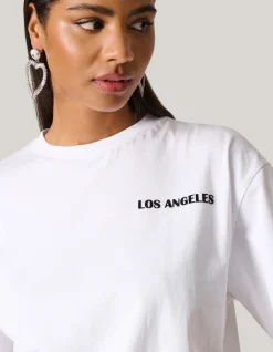 Velvet Artwork T-Shirt Wit