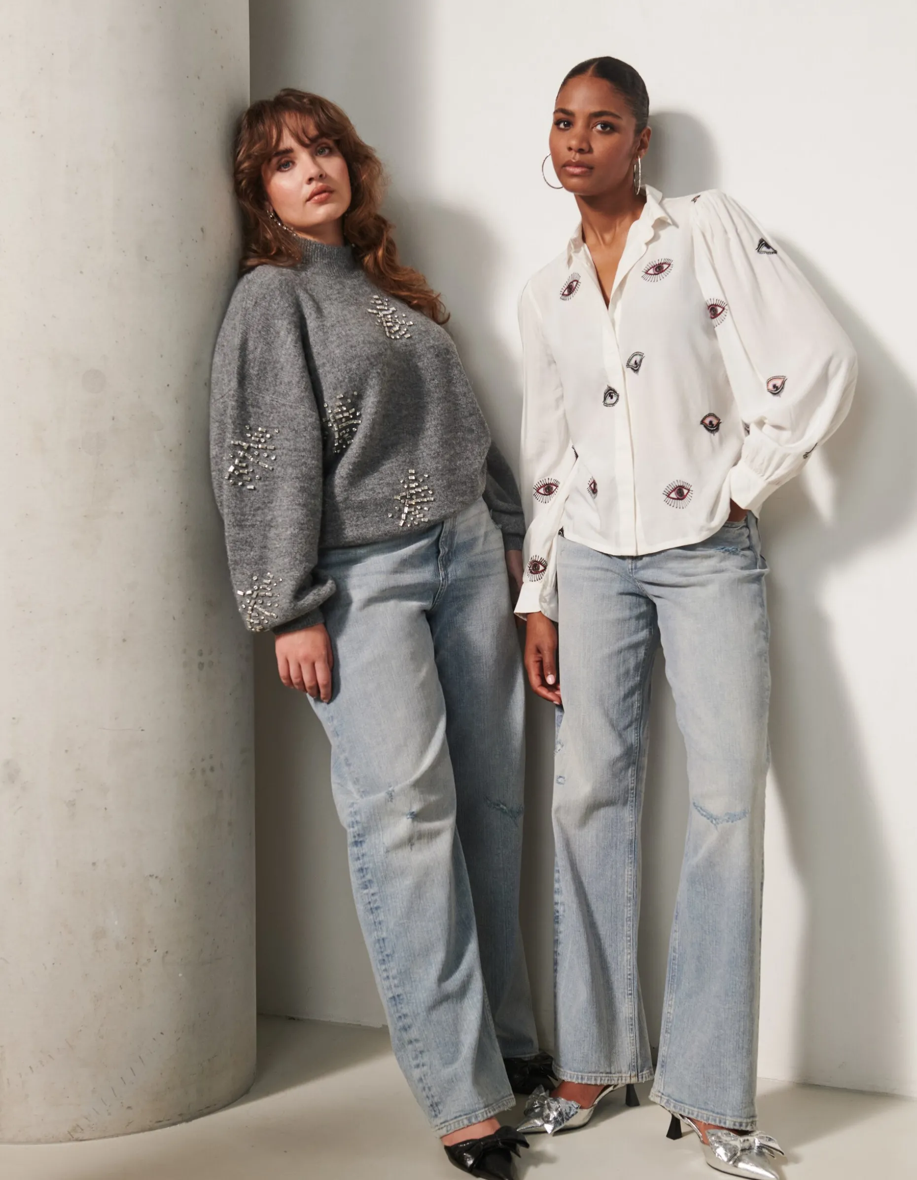 Wide Leg Fit Jeans Bleached By Fred