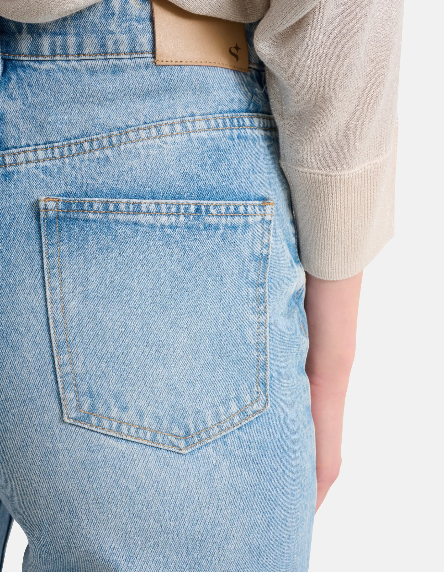 Wide Leg Jeans Bleached